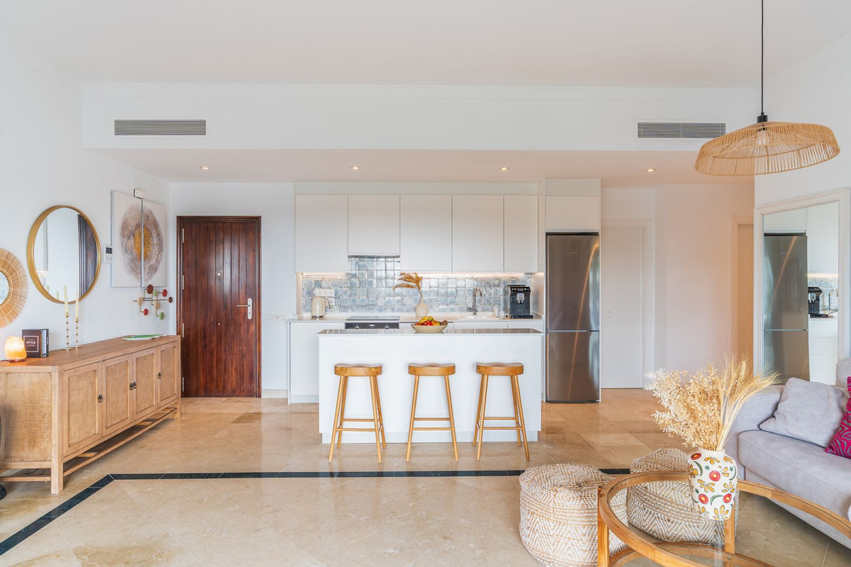3 Bedroom Apartment for Sale in Benahavís — 4
