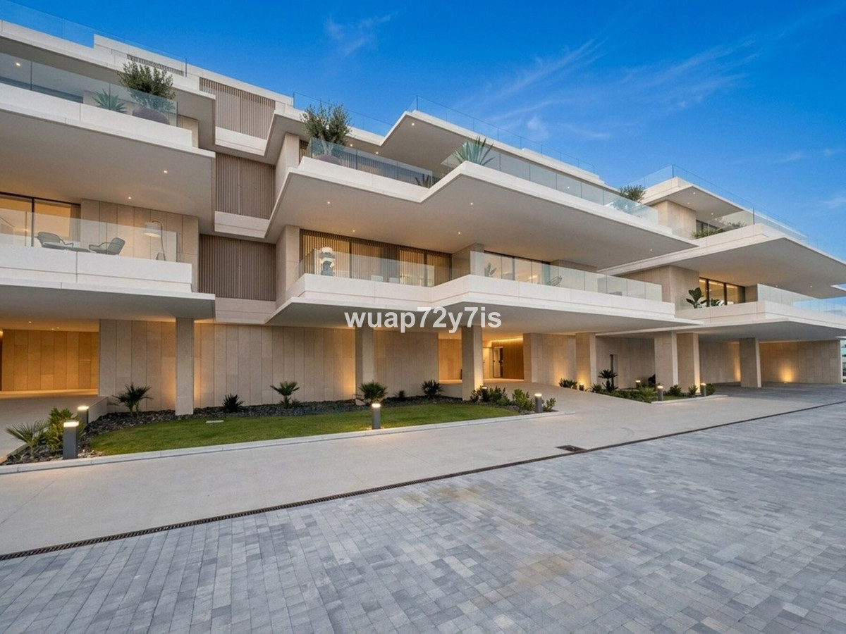 3 Bedroom Apartment for Sale in La Quinta — view 2