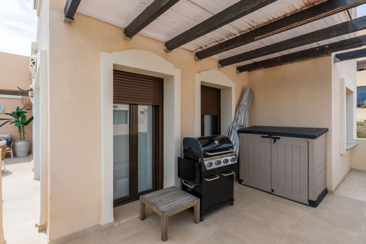 3 Bedroom Apartment for Sale in Estepona — view 20