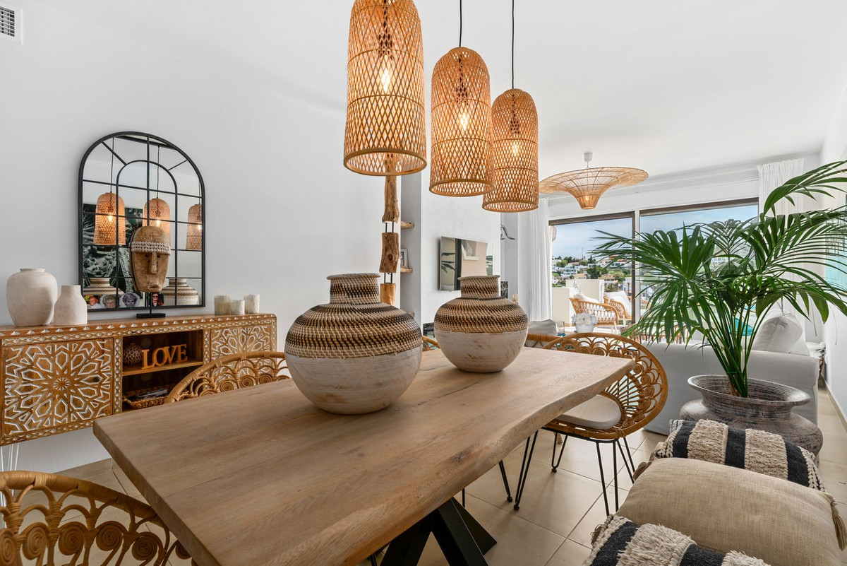 3 Bedroom Apartment for Sale in Estepona — 8