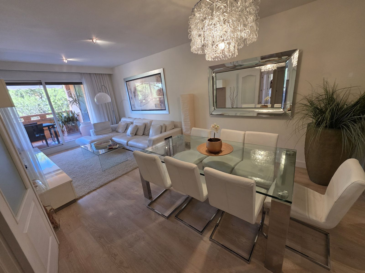 3 Bedroom Apartment for Sale in The Golden Mile