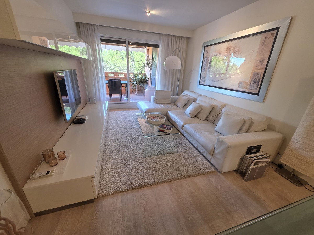 3 Bedroom Apartment for Sale in The Golden Mile — 3