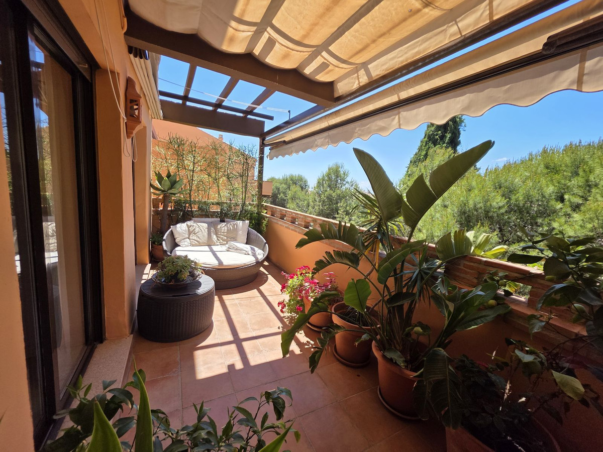 3 Bedroom Apartment for Sale in The Golden Mile — 9