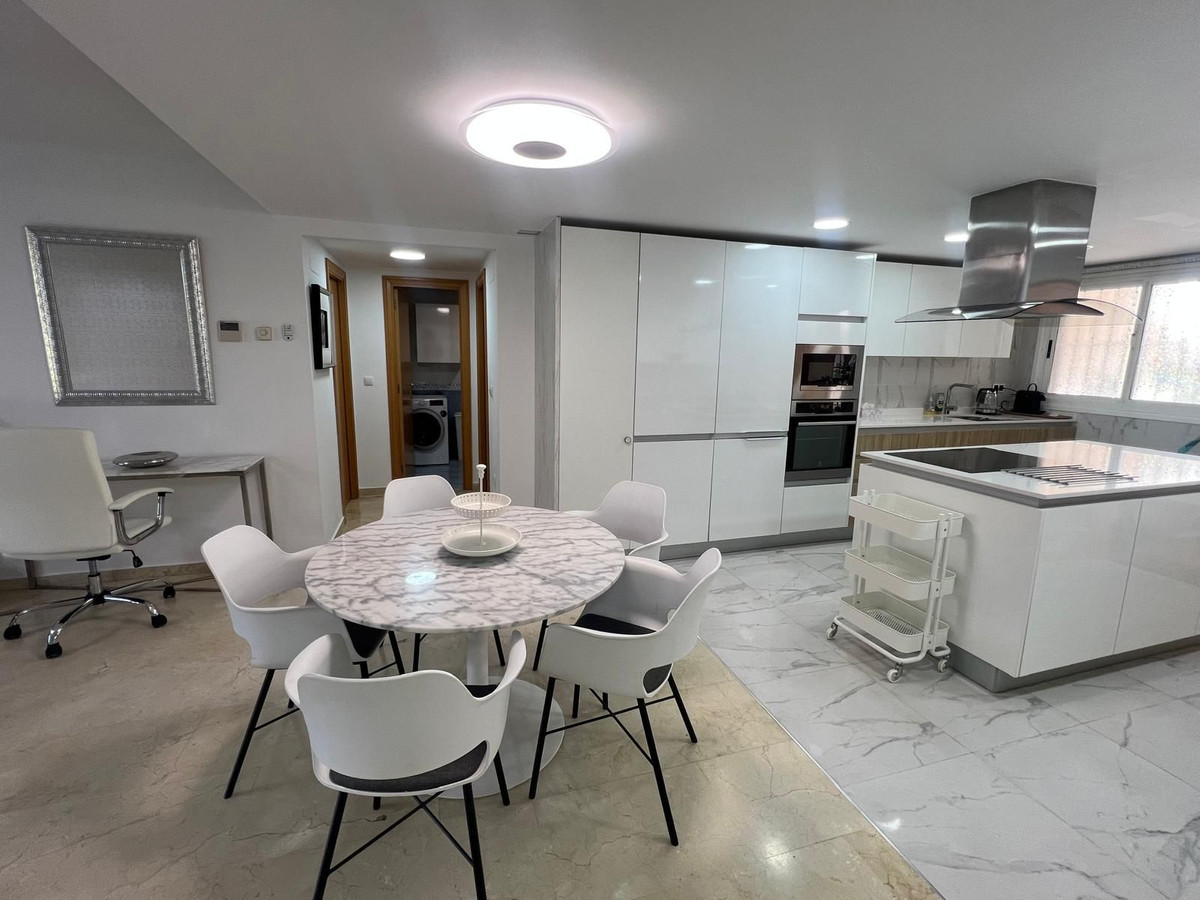 3 Bedroom Apartment for Sale in San Pedro de Alcántara — view 5