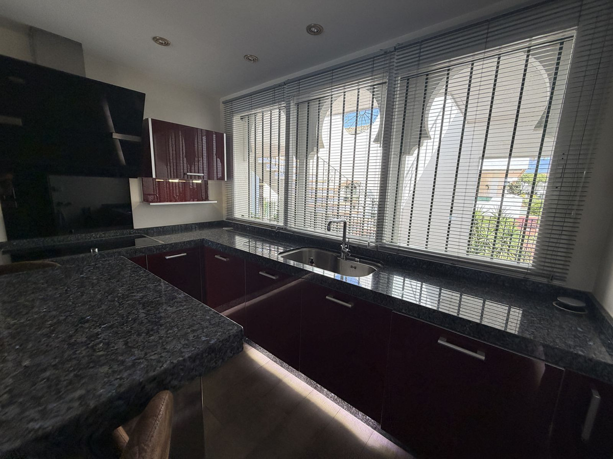 3 Bedroom Apartment for Sale in El Presidente — view 14