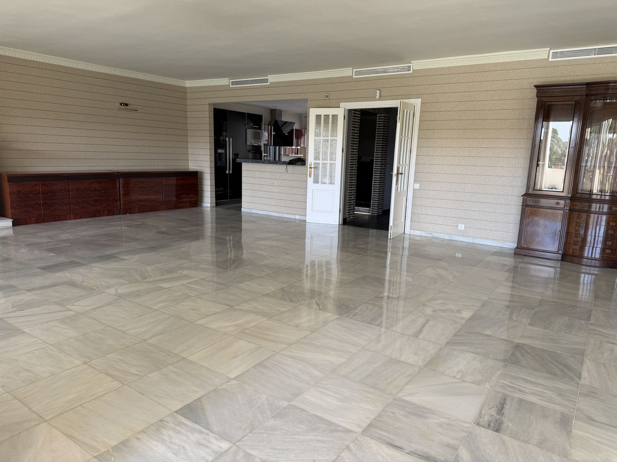 3 Bedroom Apartment for Sale in El Presidente — view 18