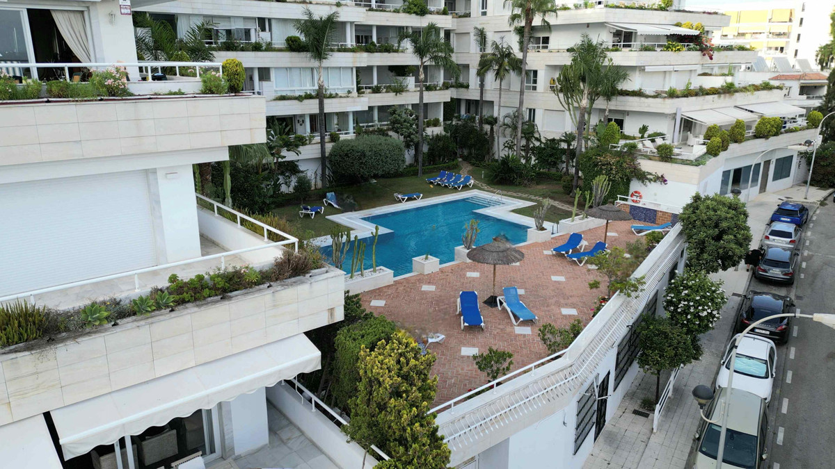 2 Bedroom Apartment for Sale in Marbella — 2