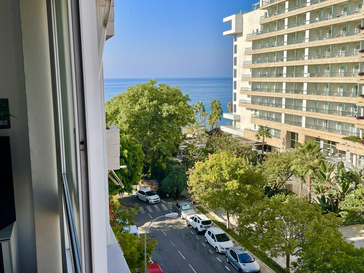 2 Bedroom Apartment for Sale in Marbella — view 17