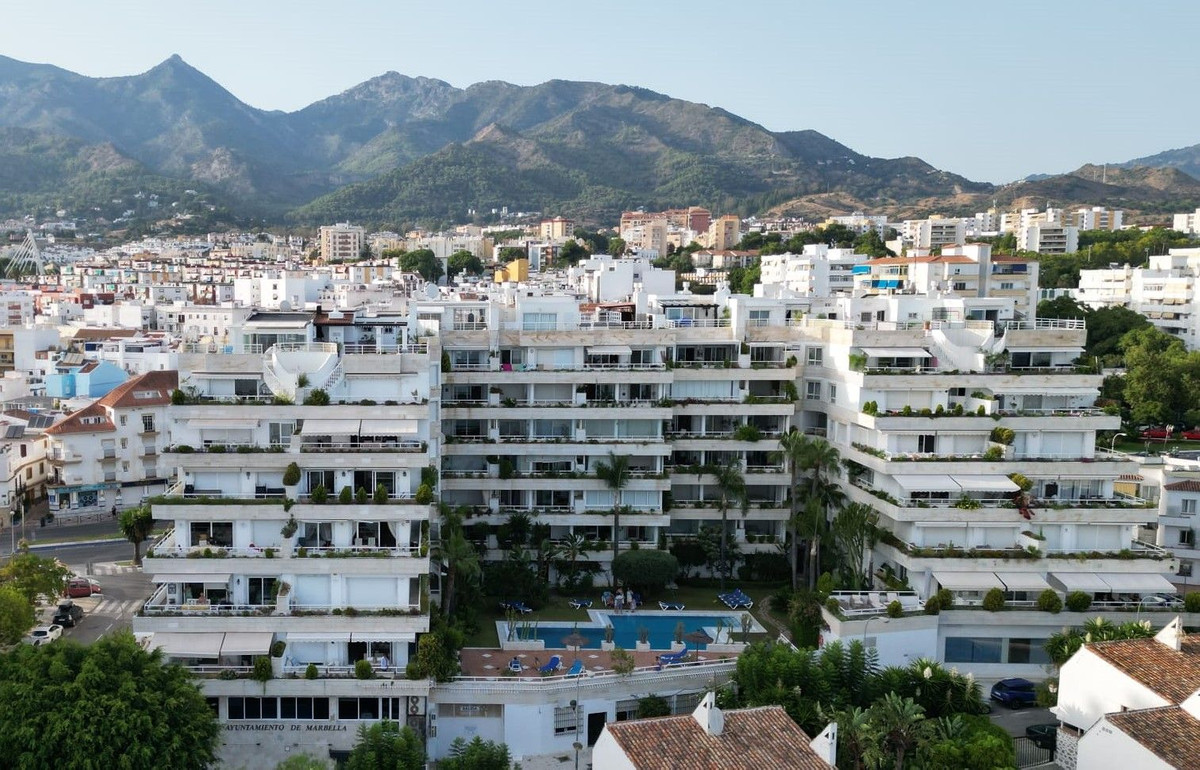 2 Bedroom Apartment for Sale in Marbella — 3