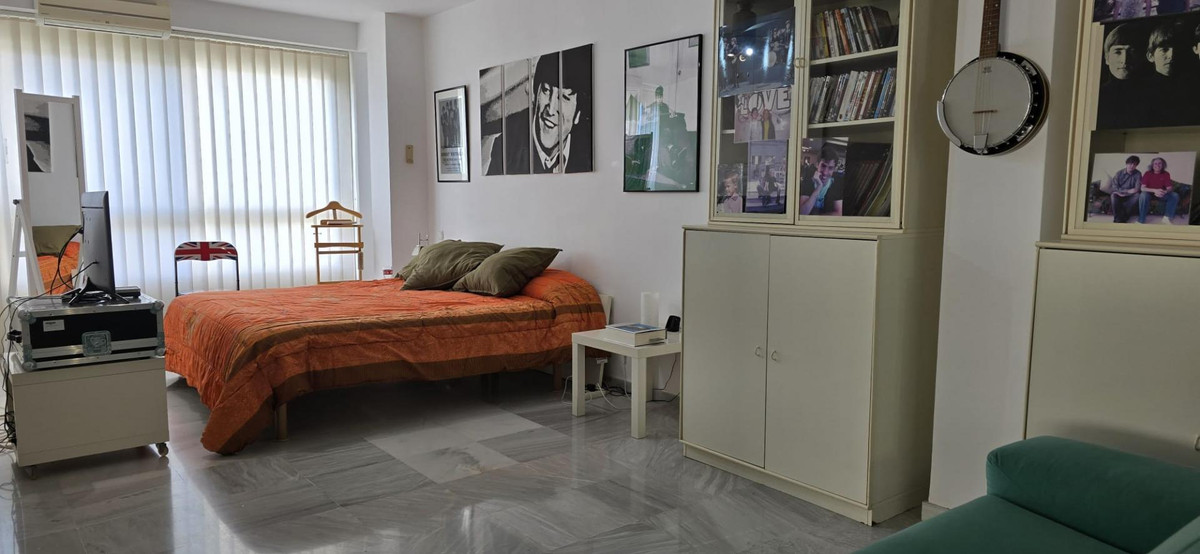 2 Bedroom Apartment for Sale in Marbella — 8