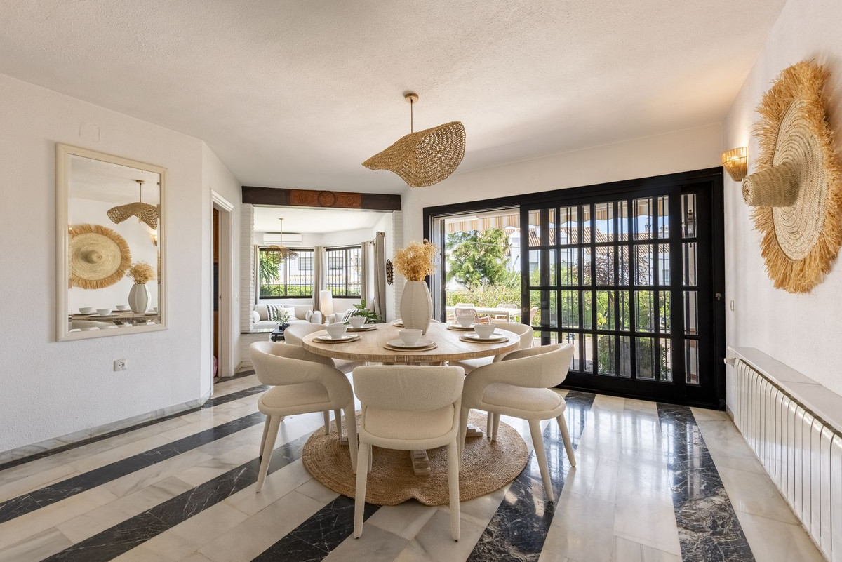 3 Bedroom Villa for Sale in Atalaya — view 11