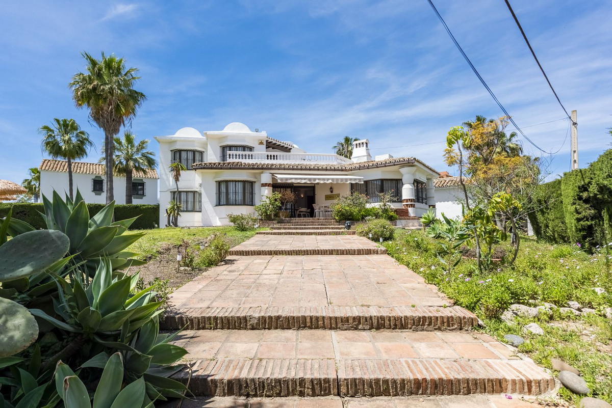 3 Bedroom Villa for Sale in Atalaya — view 4