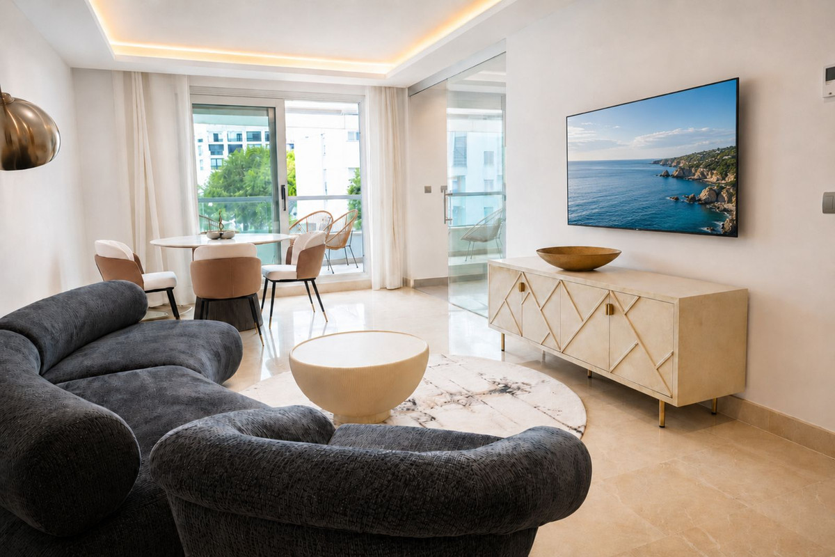 3 Bedroom Apartment for Sale in San Pedro de Alcántara — view 2