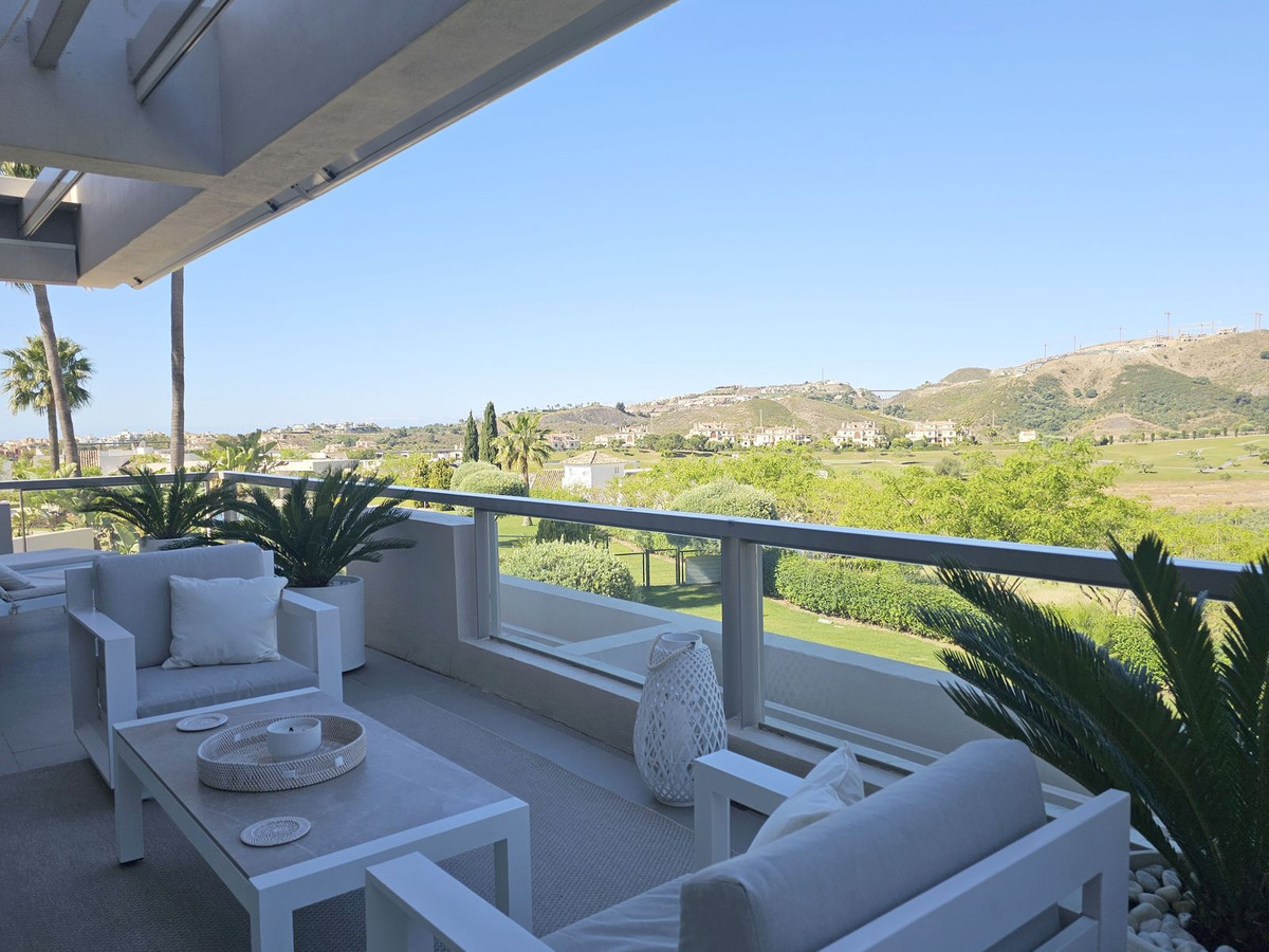 3 Bedroom Apartment for Sale in Benahavís — 6