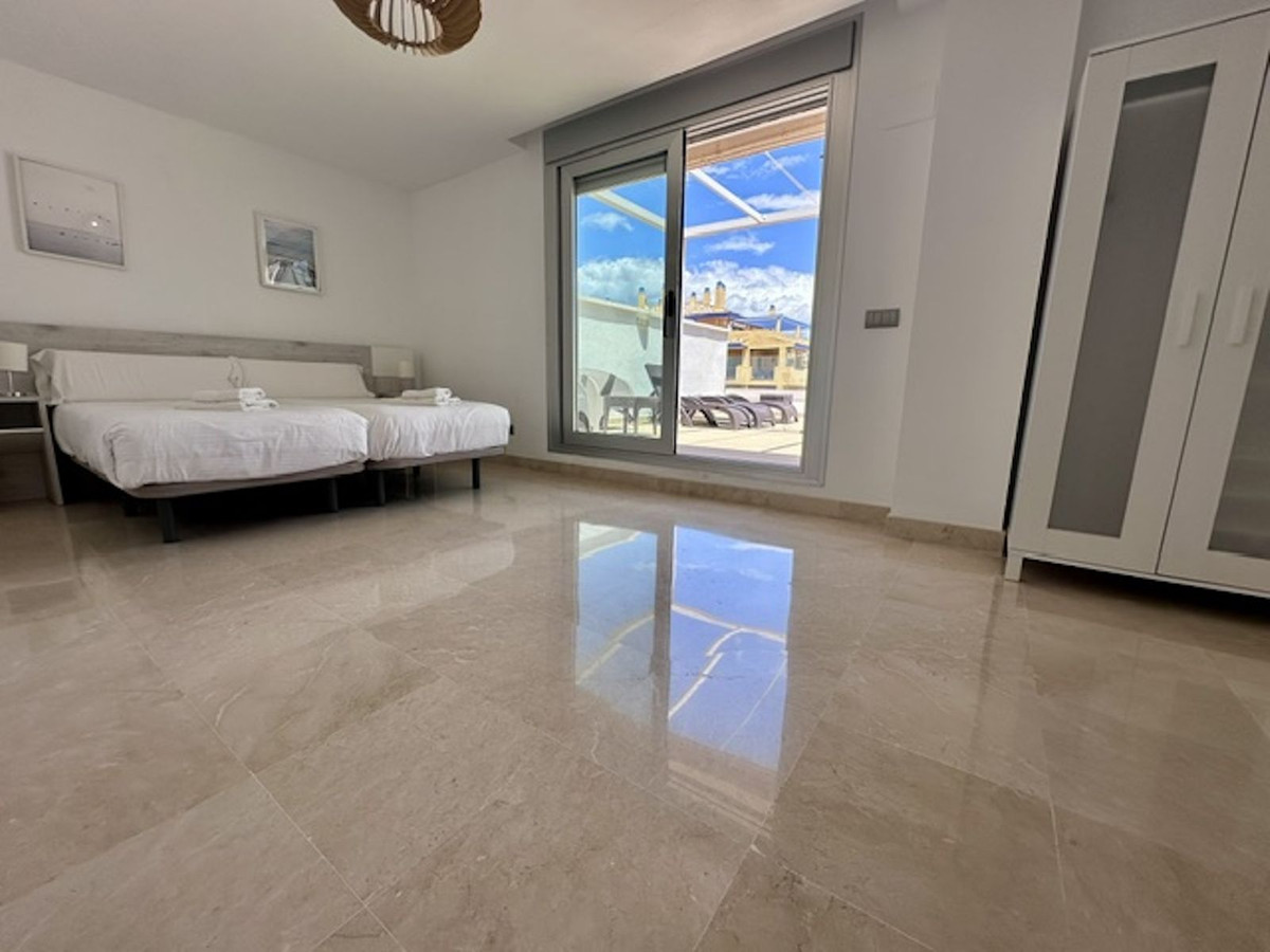 3 Bedroom Apartment for Sale in Marbella — view 14