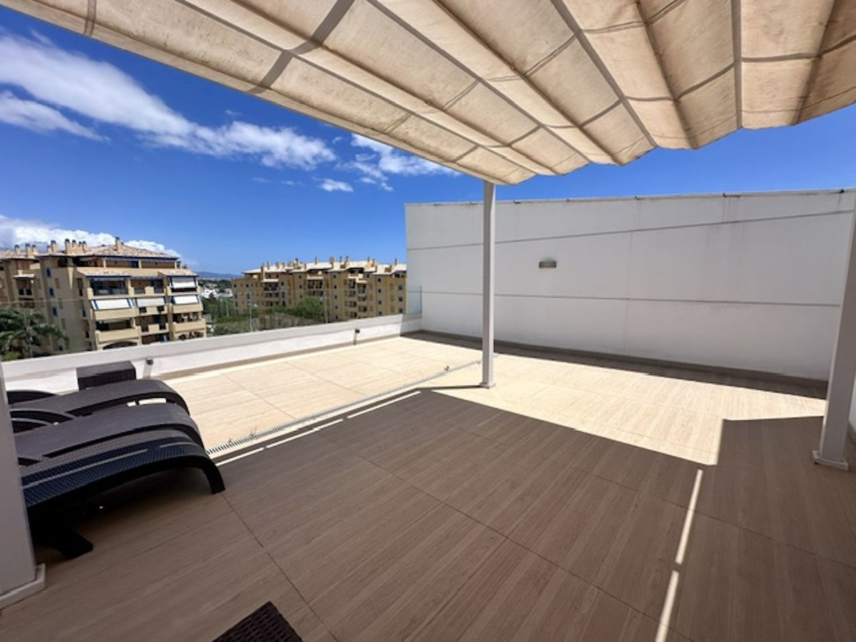 3 Bedroom Apartment for Sale in Marbella — view 8