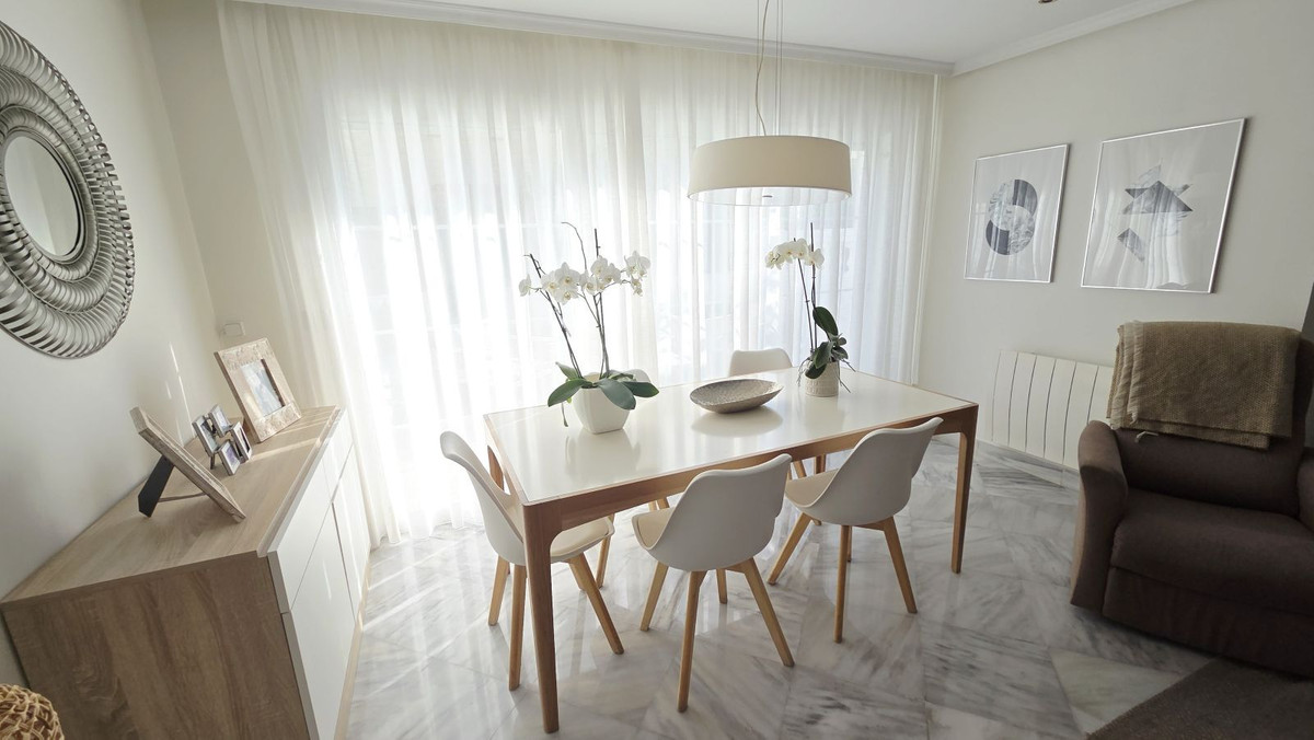 3 Bedroom Villa for Sale in The Golden Mile — 8