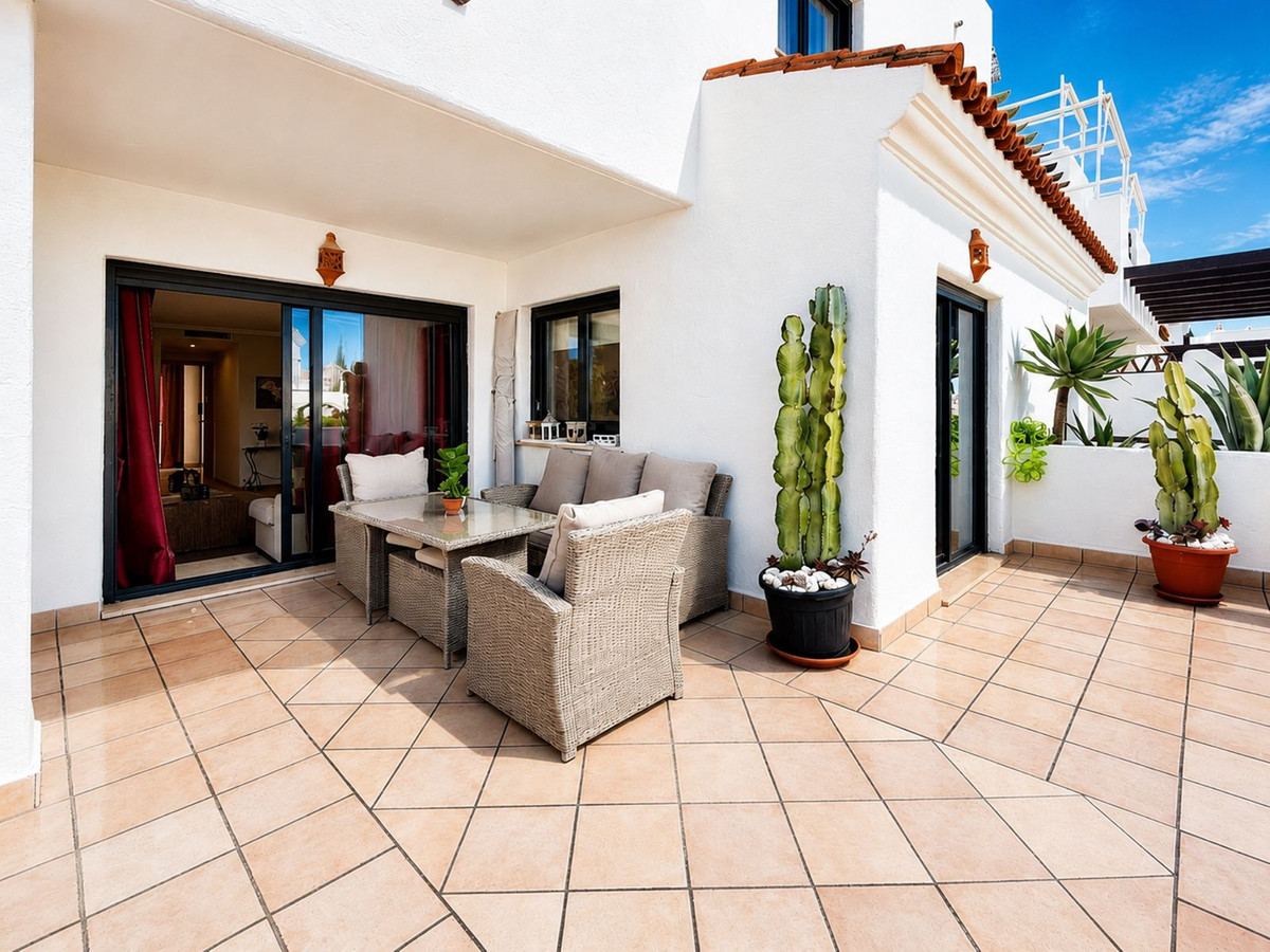 2 Bedroom Apartment for Sale in Selwo — view 2