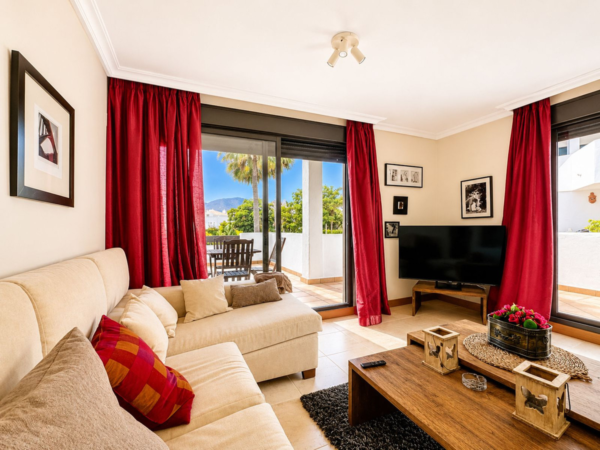 2 Bedroom Apartment for Sale in Selwo — view 5