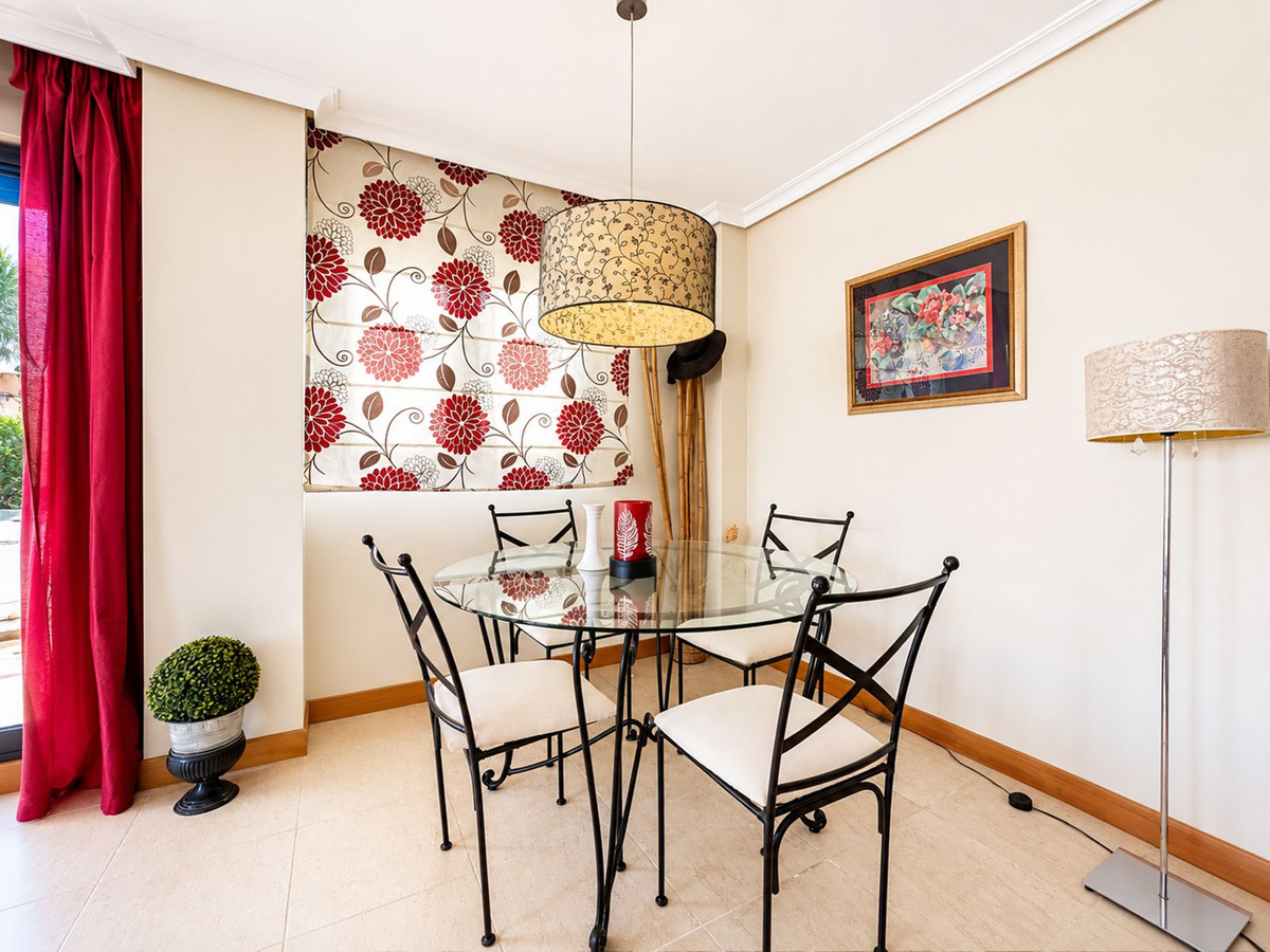 2 Bedroom Apartment for Sale in Selwo — view 6