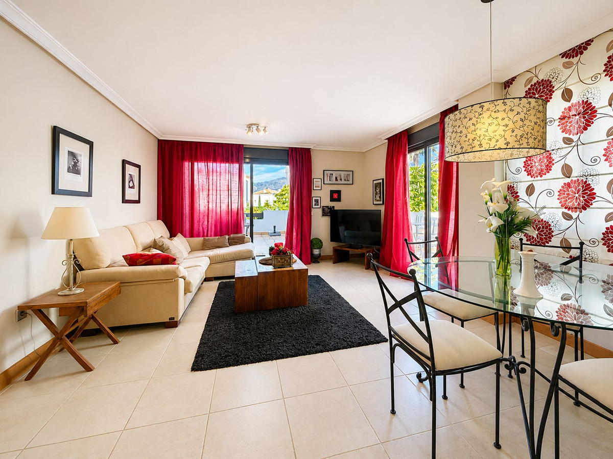 2 Bedroom Apartment for Sale in Selwo — view 7