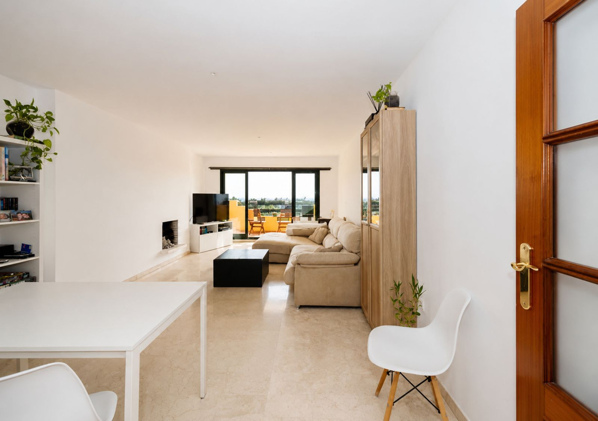 3 Chambres Appartement à Vendre à Selwo — view 5