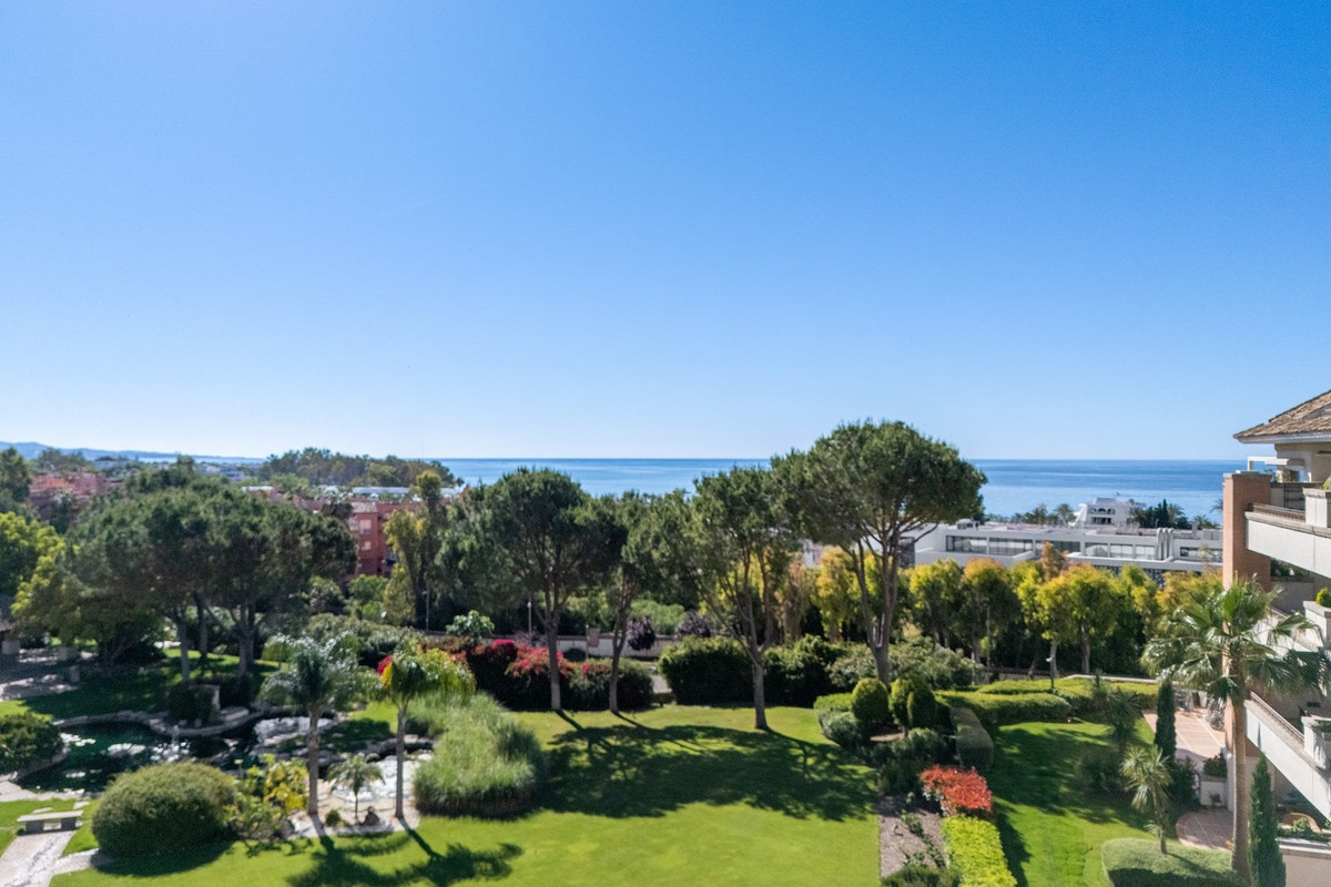 3 Bedroom Apartment for Sale in Marbella — view 19
