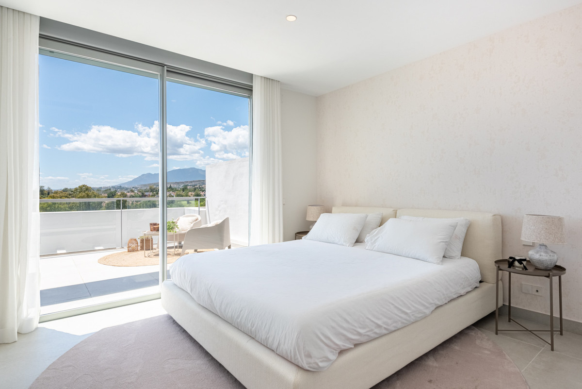 4 Bedroom Villa for Sale in San Pedro de Alcántara — view 16