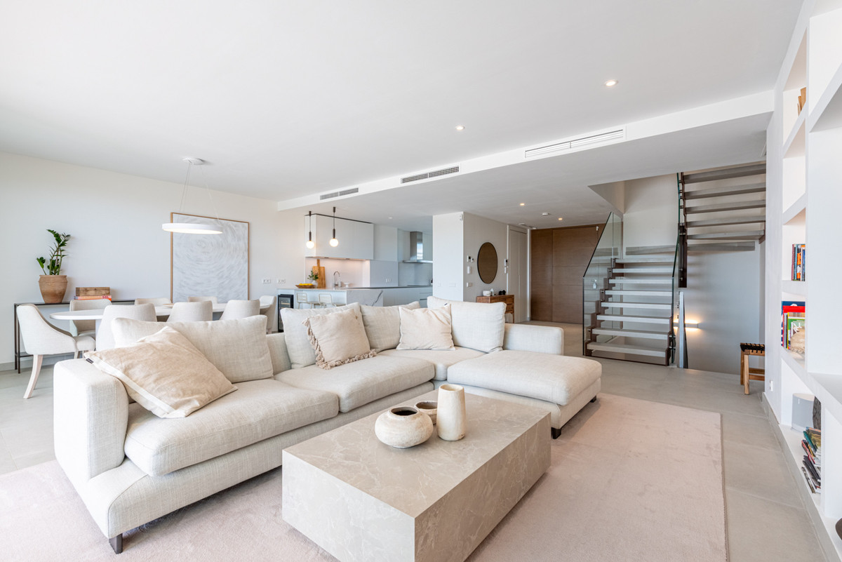 4 Bedroom Villa for Sale in San Pedro de Alcántara — view 7