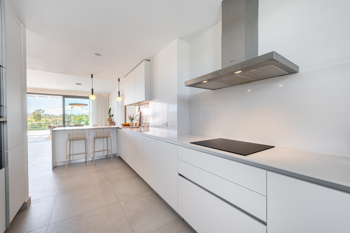 4 Bedroom Villa for Sale in San Pedro de Alcántara — view 10