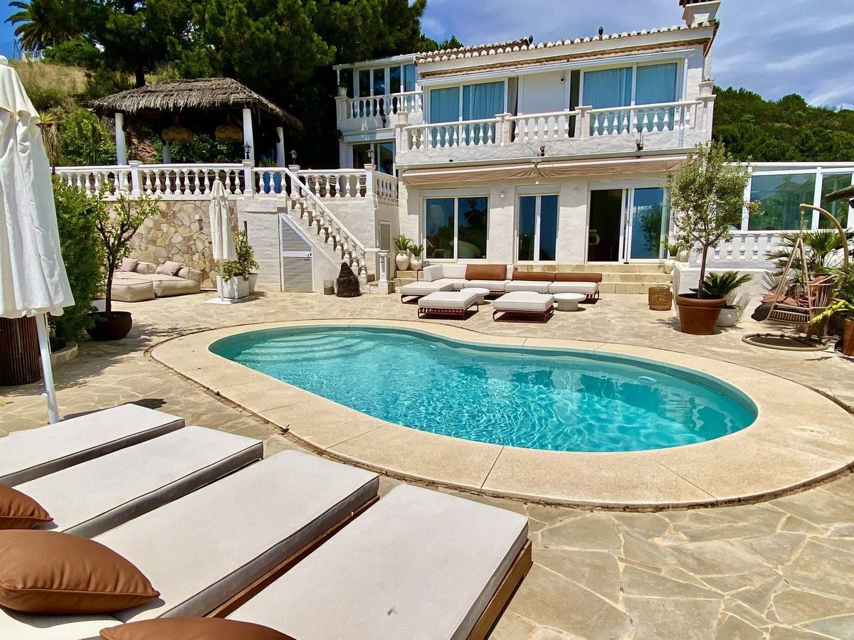 4 Bedroom Villa for Sale in El Padron — view 14