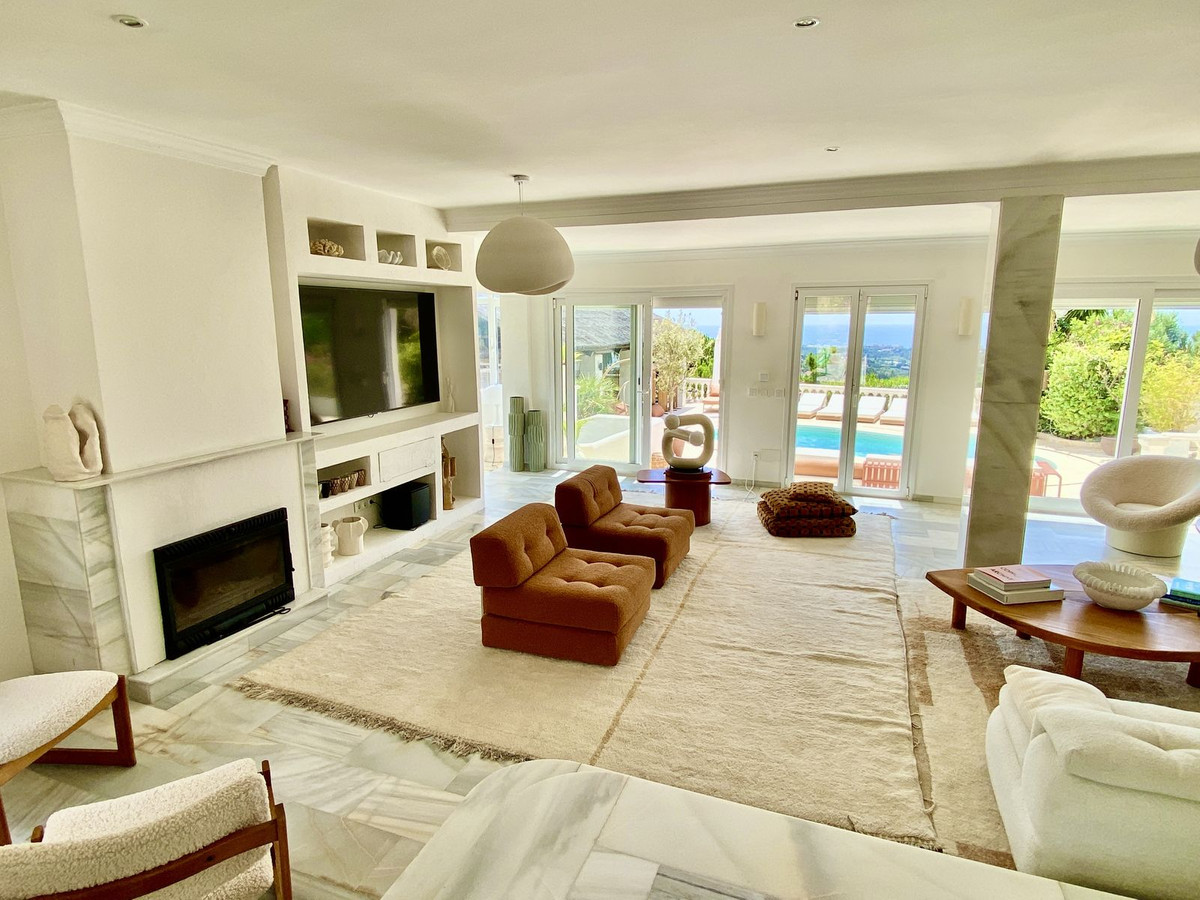 4 Bedroom Villa for Sale in El Padron — 4