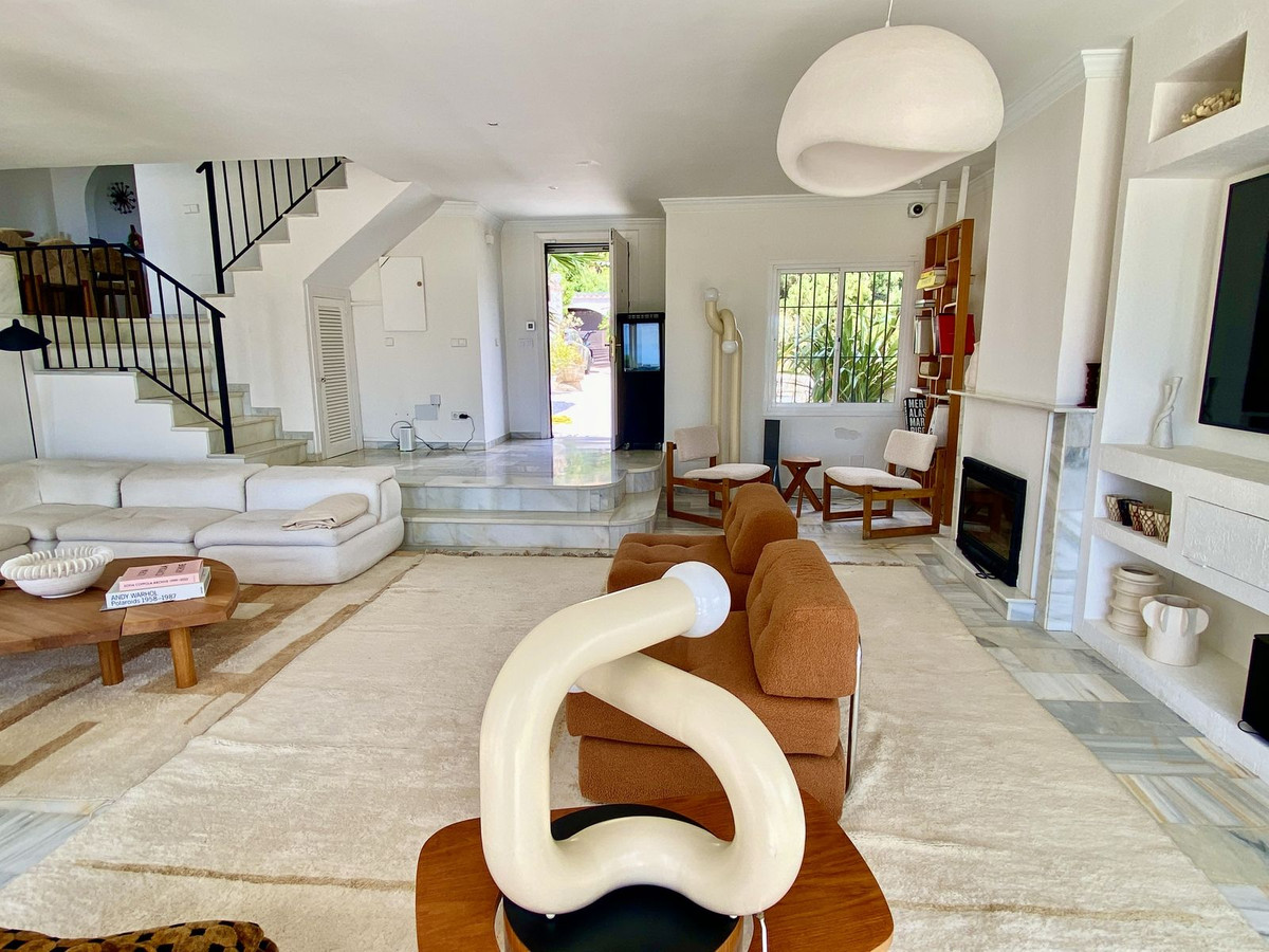 4 Bedroom Villa for Sale in El Padron — view 10