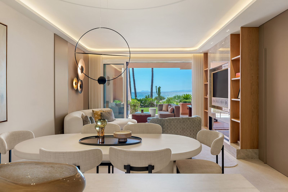 3 Bedroom Apartment for Sale in New Golden Mile — 4