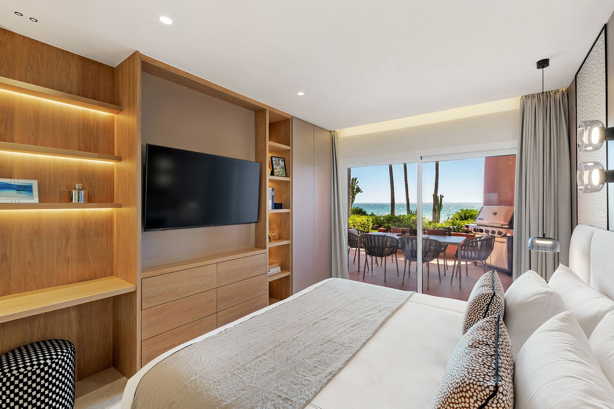 3 Bedroom Apartment for Sale in New Golden Mile — 9