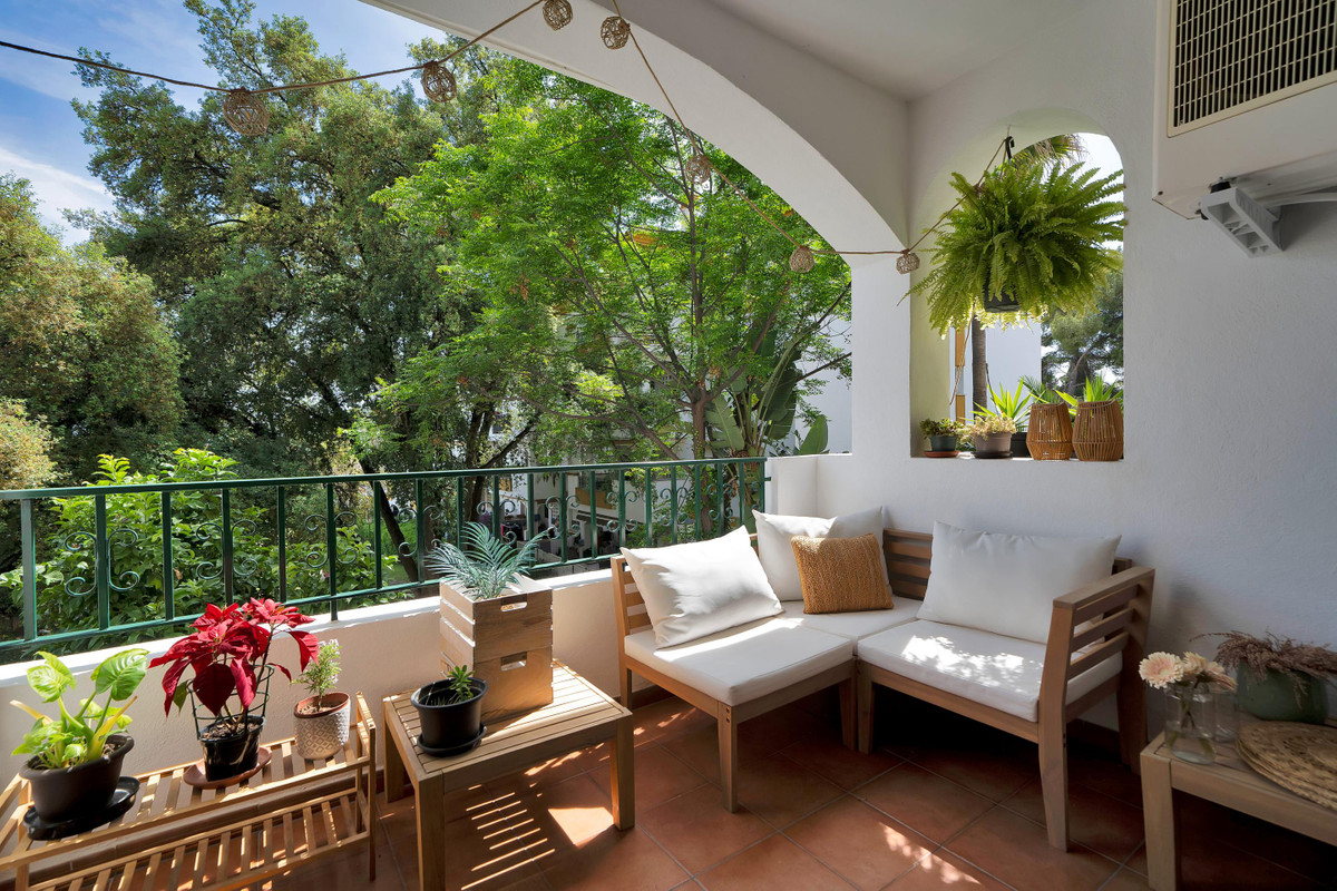 2 Bedroom Apartment for Sale in Marbella