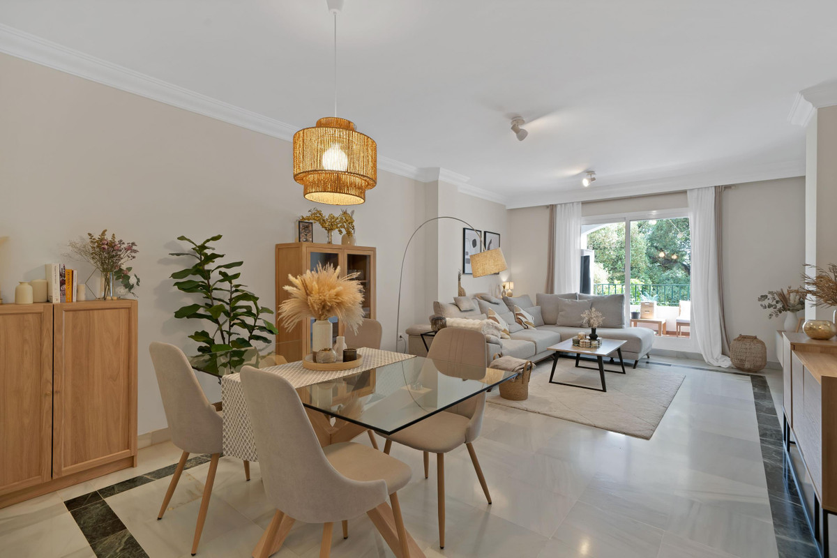 2 Bedroom Apartment for Sale in Marbella — 2