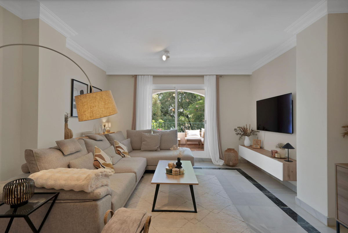 2 Bedroom Apartment for Sale in Marbella — 5
