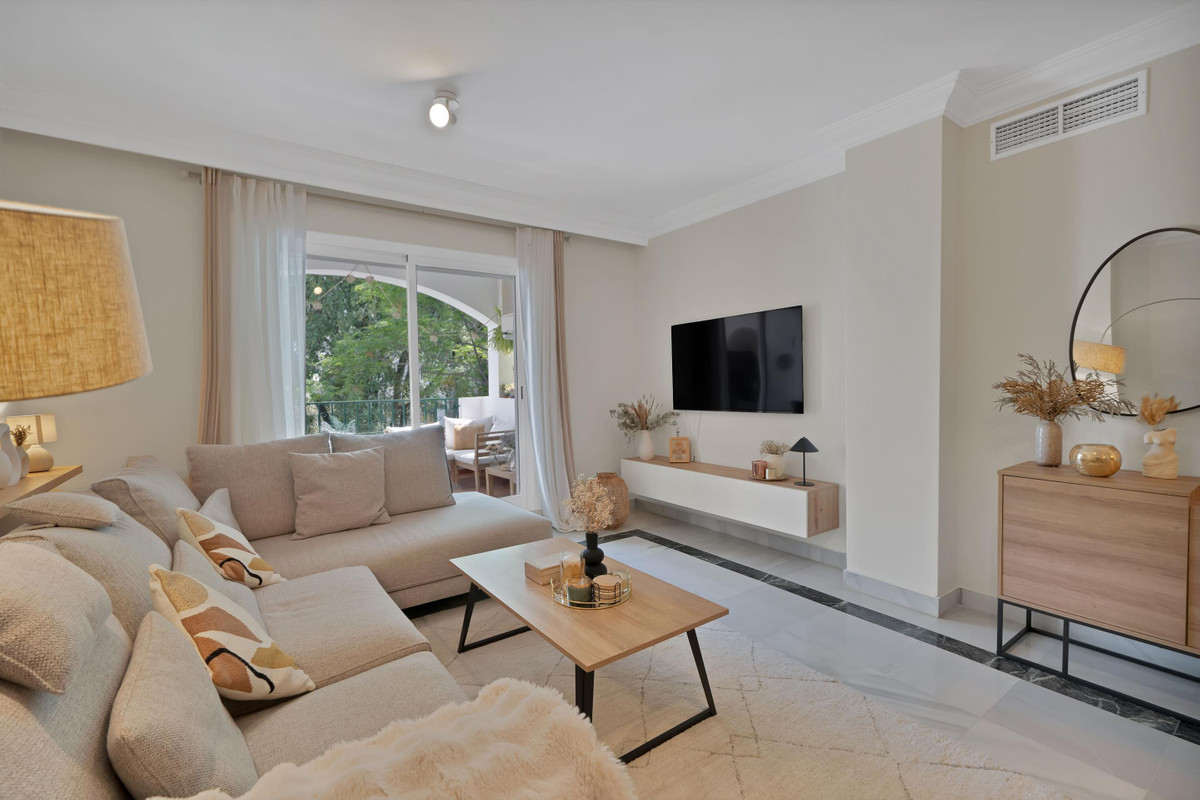 2 Bedroom Apartment for Sale in Marbella — 6