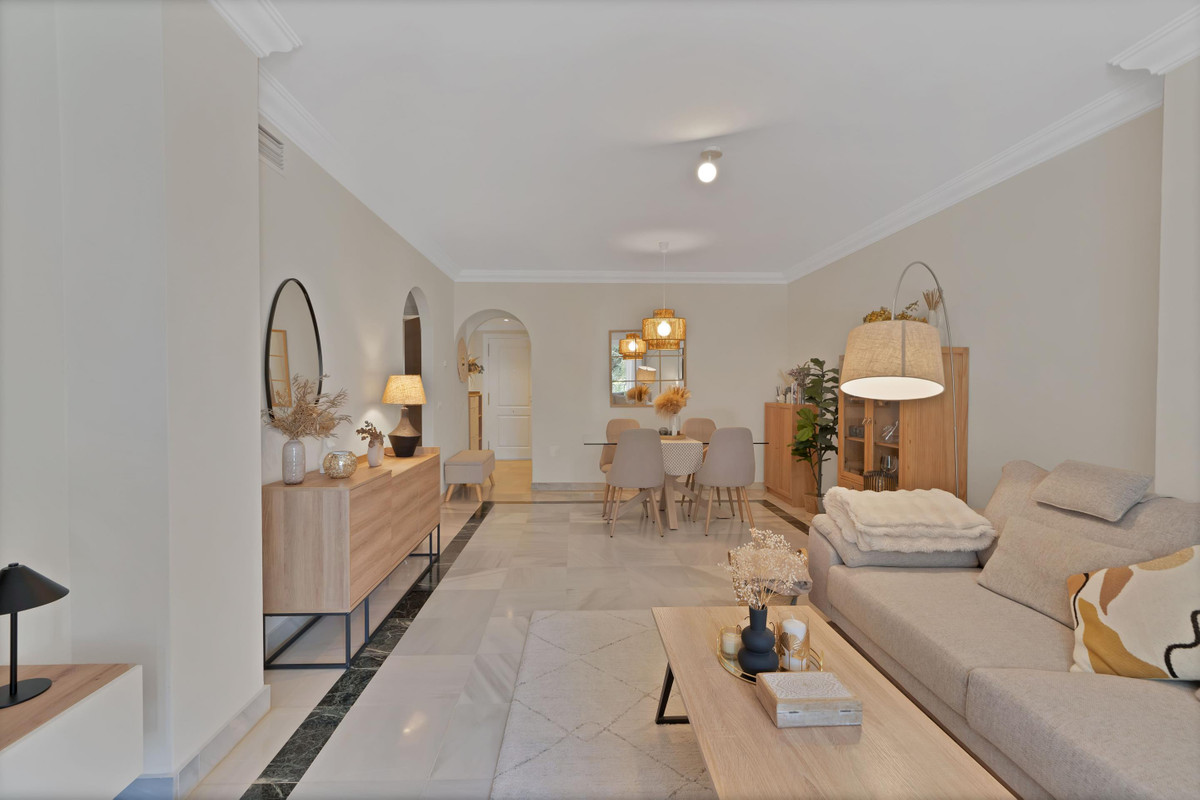 2 Bedroom Apartment for Sale in Marbella — 9