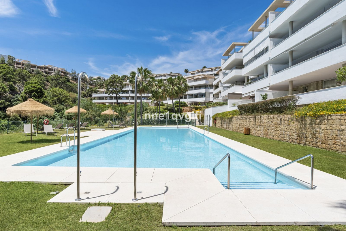 3 Bedroom Apartment for Sale in Benahavís