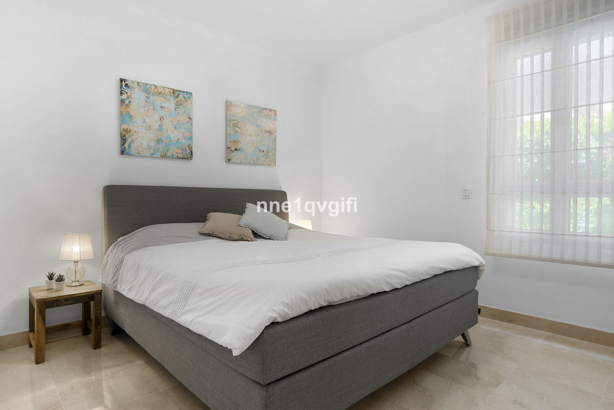 3 Bedroom Apartment for Sale in Benahavís — view 14