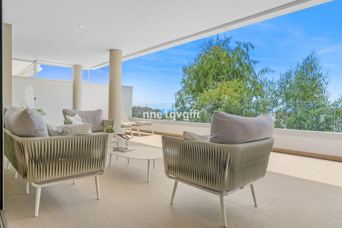 3 Bedroom Apartment for Sale in Benahavís — 3