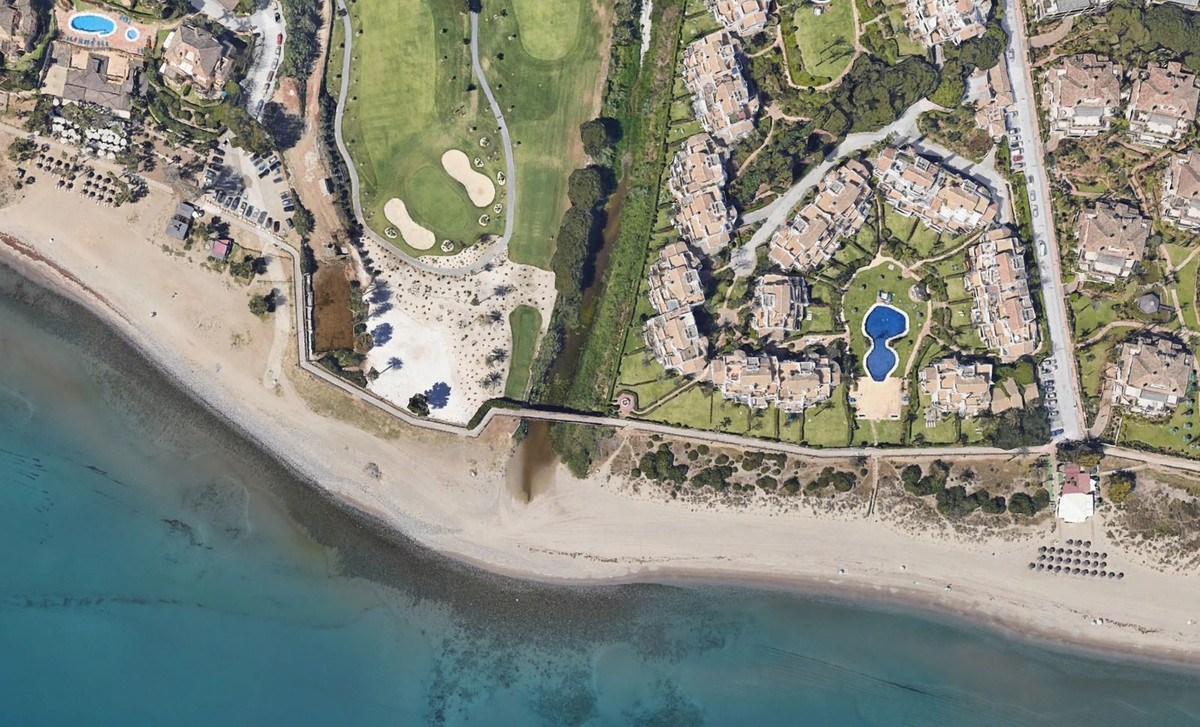 3 Bedroom Apartment for Sale in Marbella — view 3