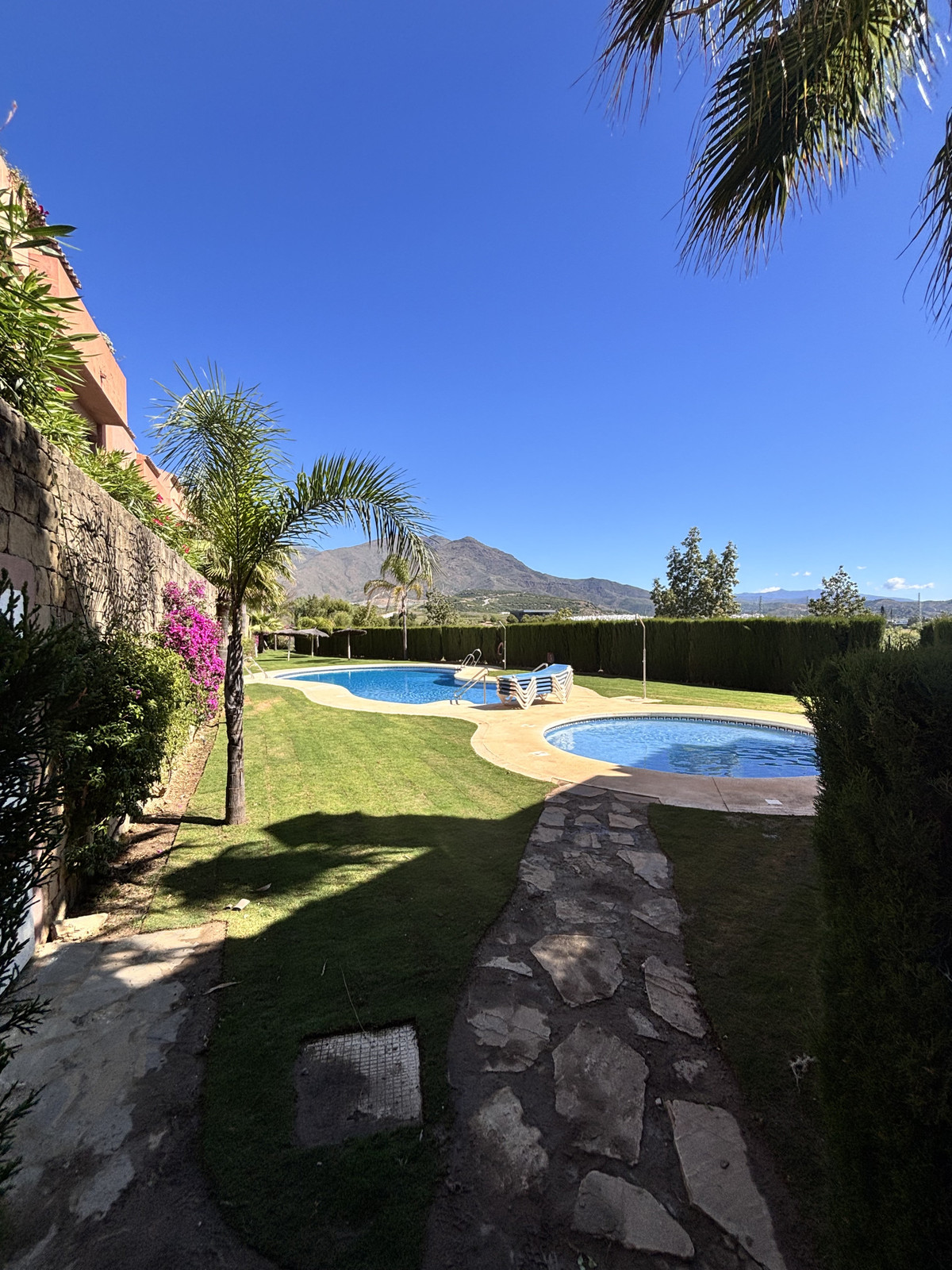 3 Bedroom Villa for Sale in Estepona — view 3