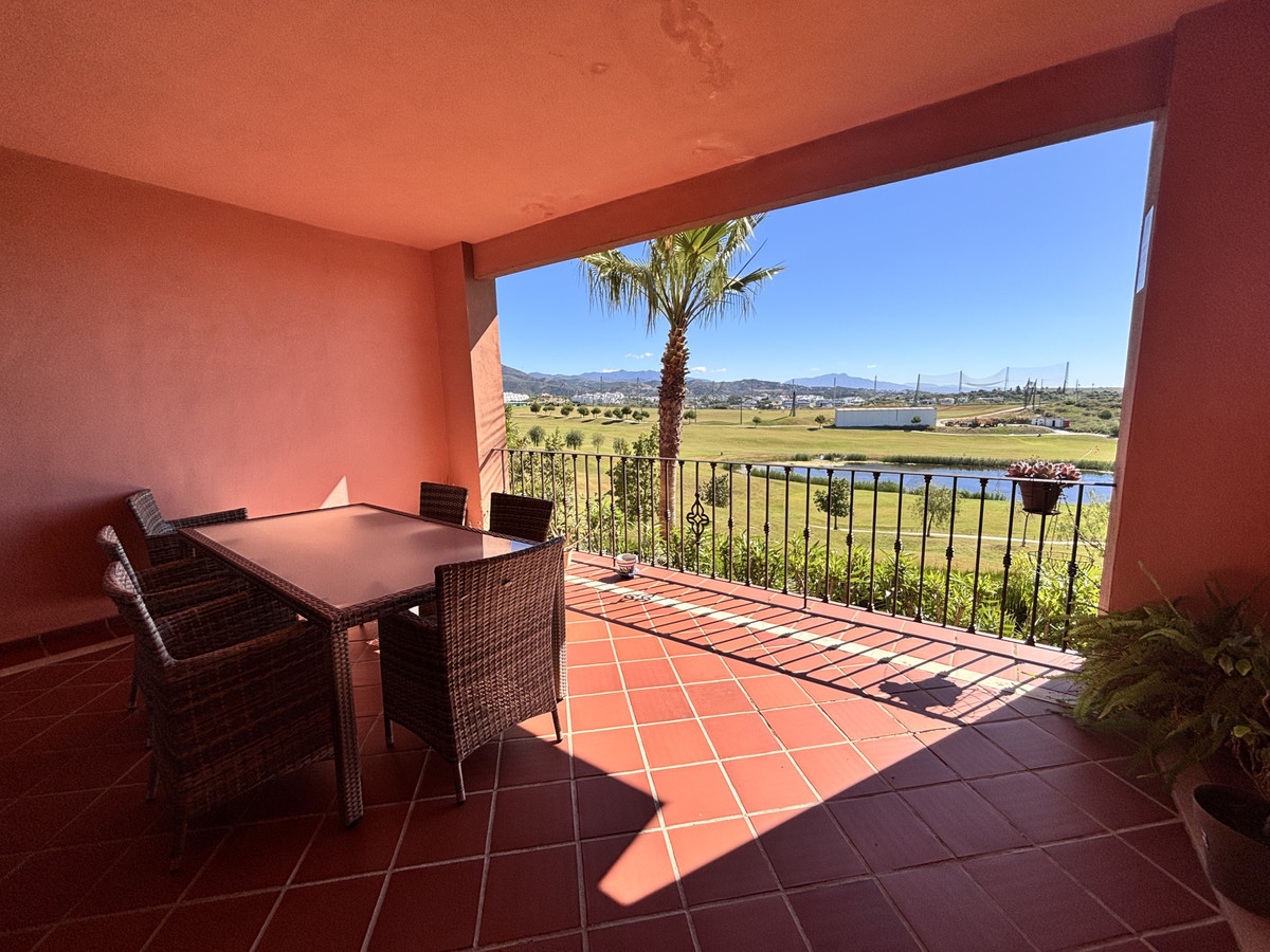 3 Bedroom Villa for Sale in Estepona — view 10