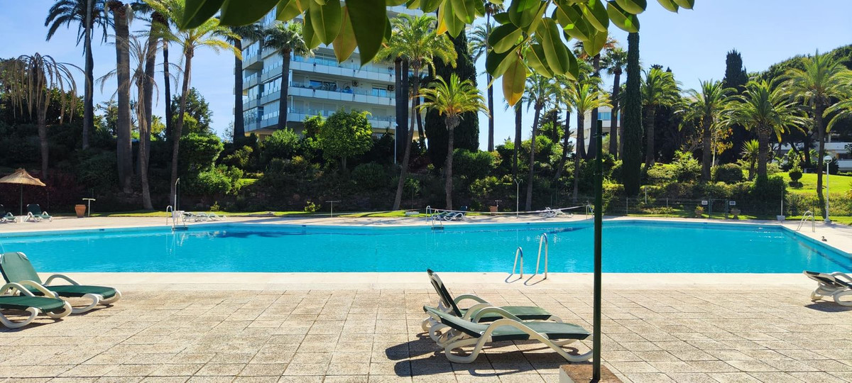 3 Bedroom Apartment for Sale in Marbella — 2