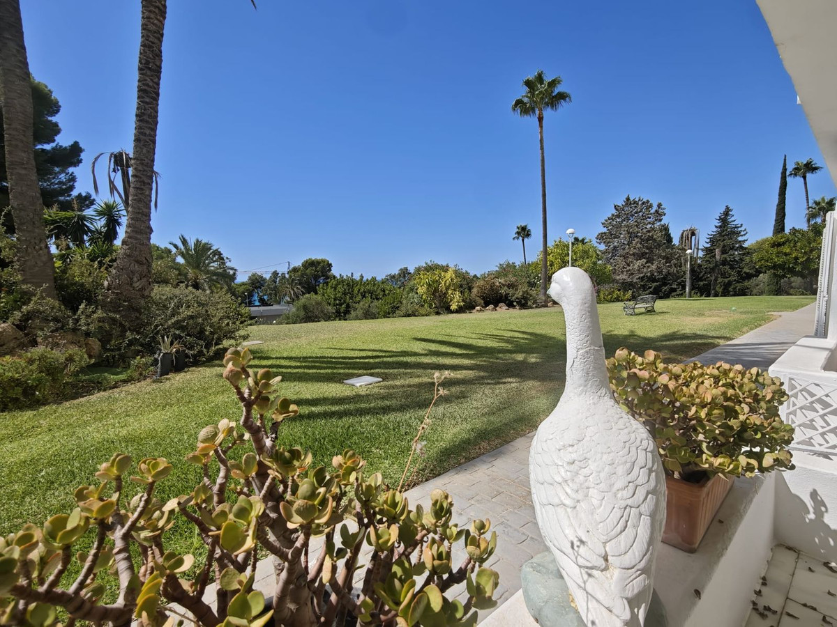 3 Bedroom Apartment for Sale in Marbella — view 13