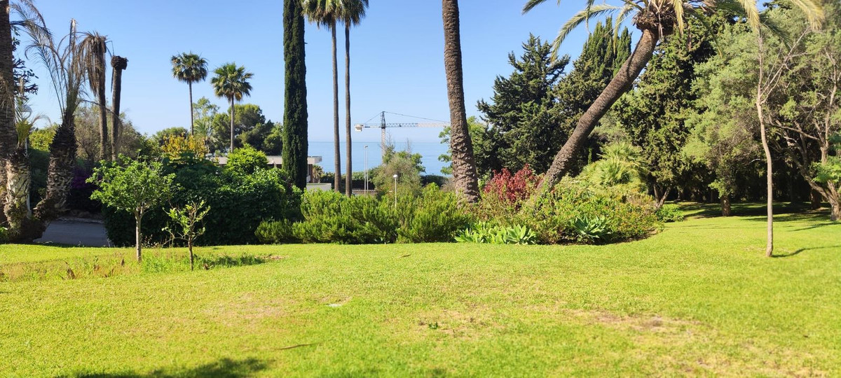 3 Bedroom Apartment for Sale in Marbella — 3