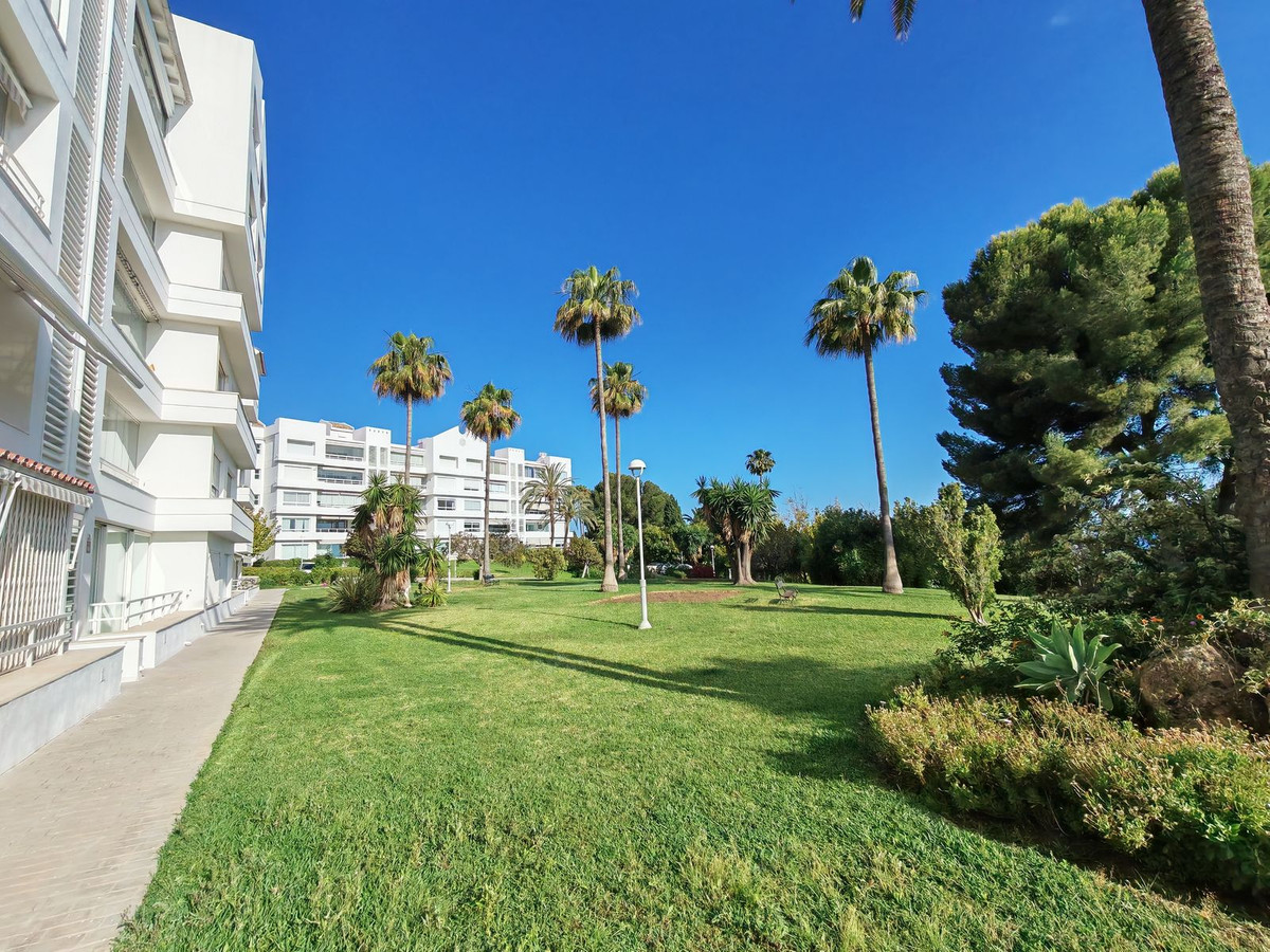 3 Bedroom Apartment for Sale in Marbella — 8